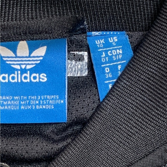 FREE Adidas Legging with Logo Superstar Track Jacket, SML - Picture 4 of 8